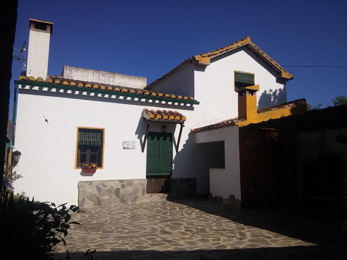 Molino Jabonero Guest House Villanueva del Trabuco Luaran gambar